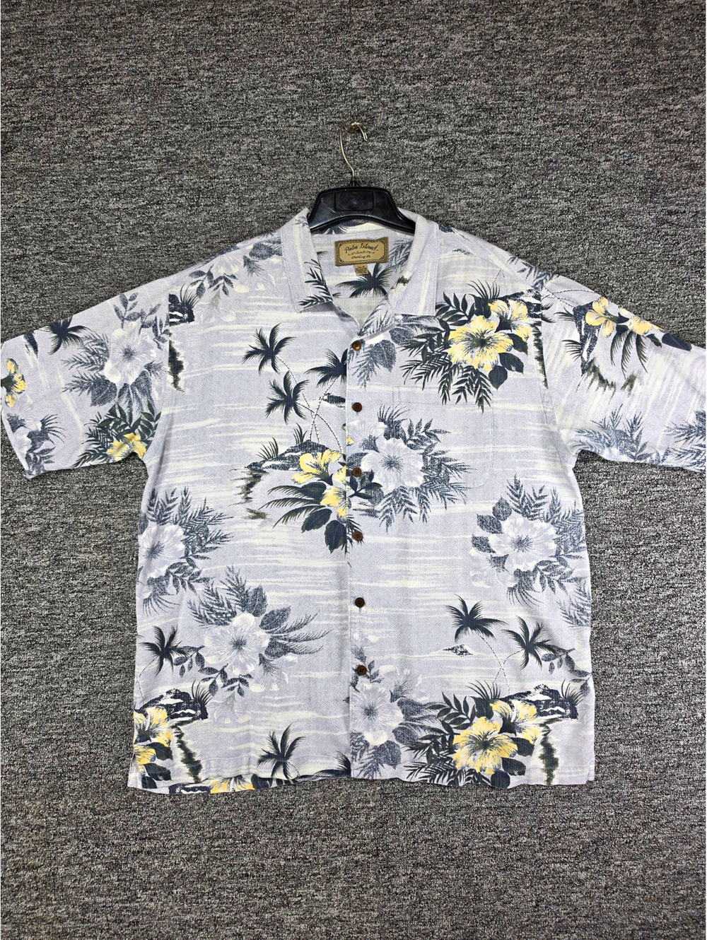Palm Island Men's XL Gray/Yellow Hawaiian Tropical Floral Short Sleeve Button-Up